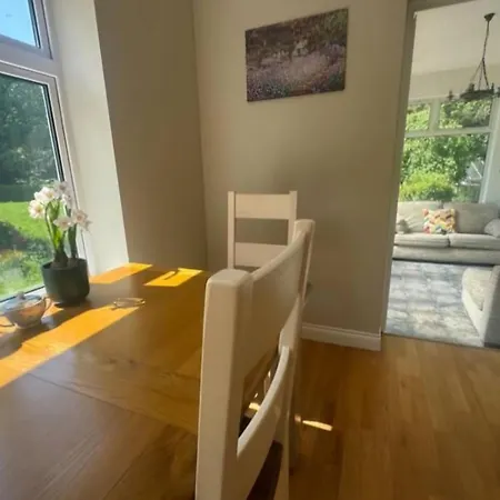 In A Beautiful House Coolvalley Abingdon Park * Loughlinstown