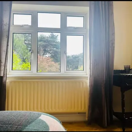 In A Beautiful House Coolvalley Abingdon Park