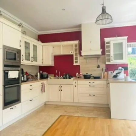 In A Beautiful House Coolvalley Abingdon Park Apartment Loughlinstown